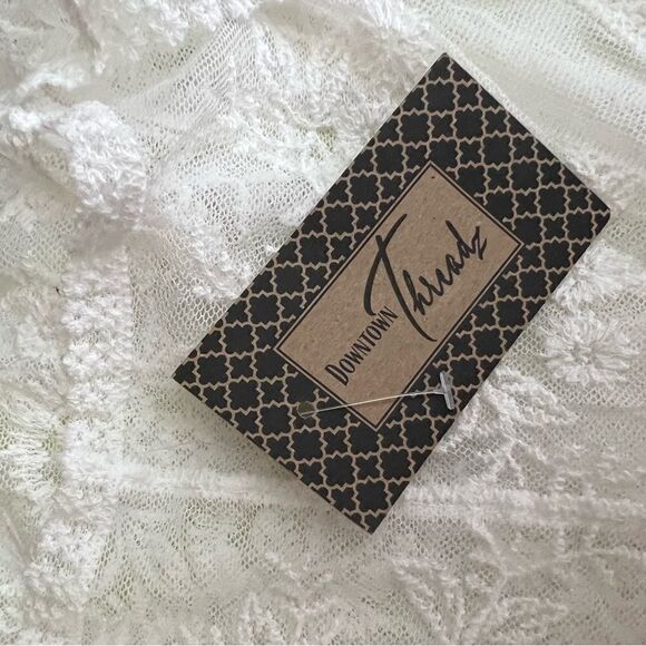 Downtown Threads Lace Elbow Length Tie Front Kimono Swim Coverup - Picture 11 of 11